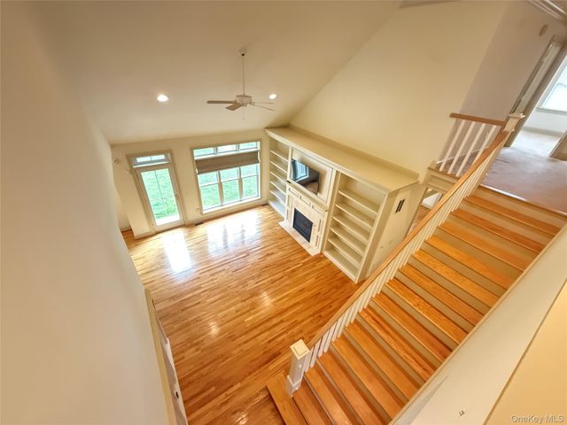 91 Caties Way, Hopewell Junction, NY 12533