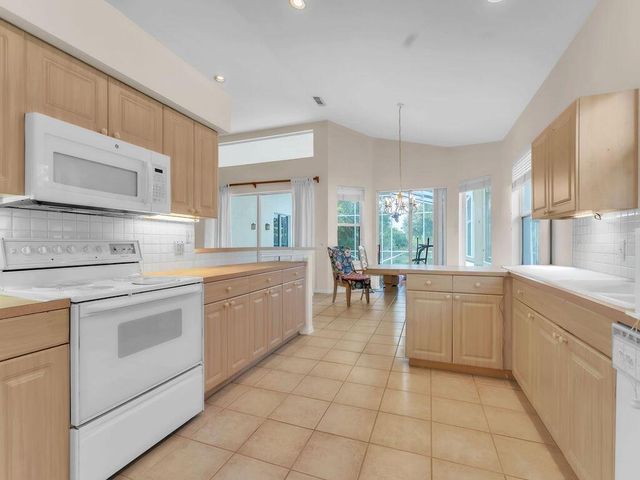 7215 Marsh Terrace, Port St. Lucie, FL 34986