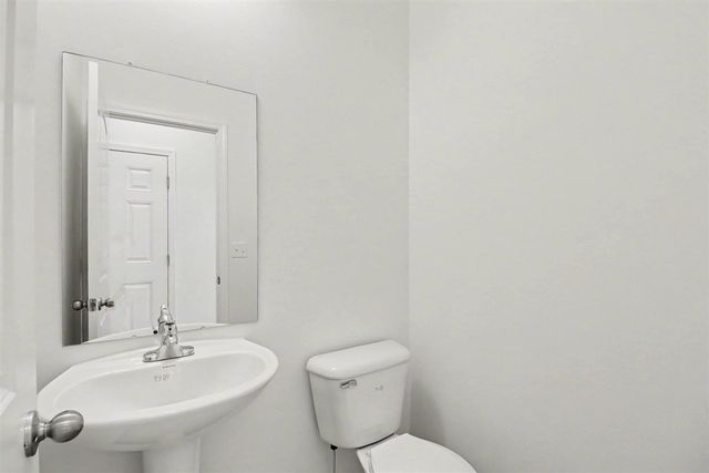 43640 S Timberview Drive, Belleville, MI 48111