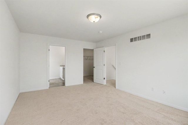 43640 S Timberview Drive, Belleville, MI 48111