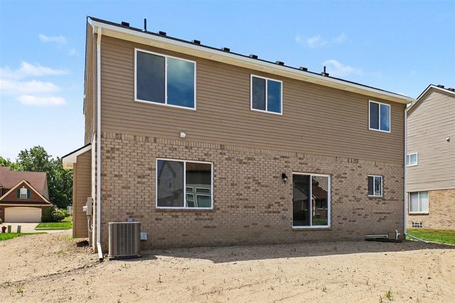 43640 S Timberview Drive, Belleville, MI 48111