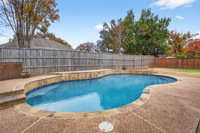 503 Aurora Drive, Euless, TX 76039