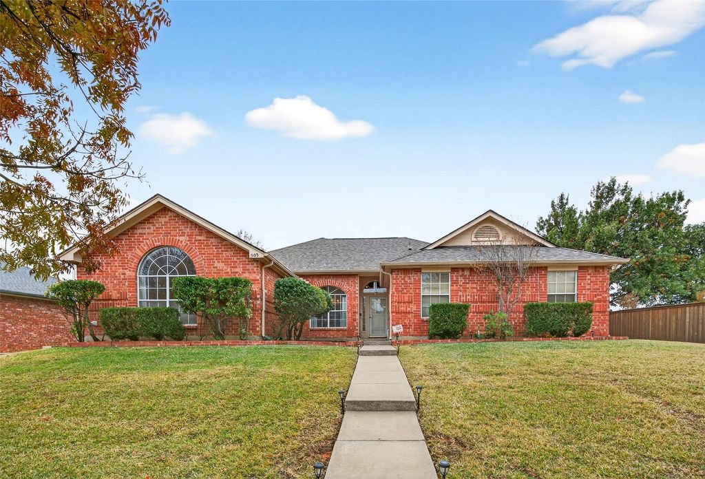 503 Aurora Drive, Euless, TX 76039