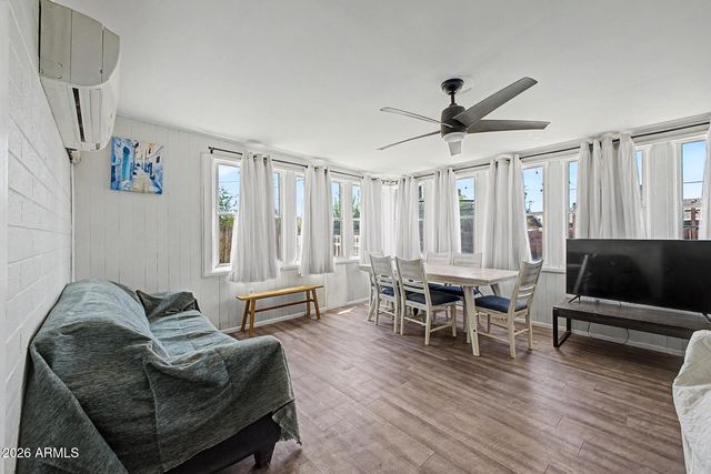 6107 W KEIM Drive, Glendale, AZ 85301