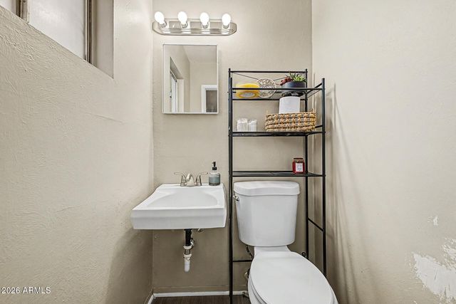 6107 W KEIM Drive, Glendale, AZ 85301