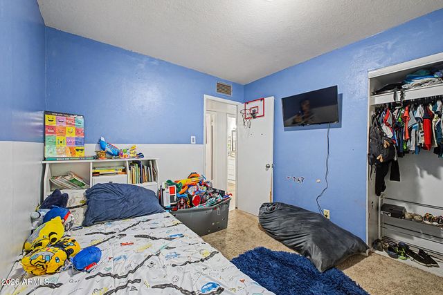 6107 W KEIM Drive, Glendale, AZ 85301