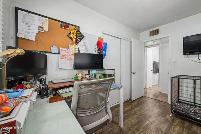 6107 W KEIM Drive, Glendale, AZ 85301