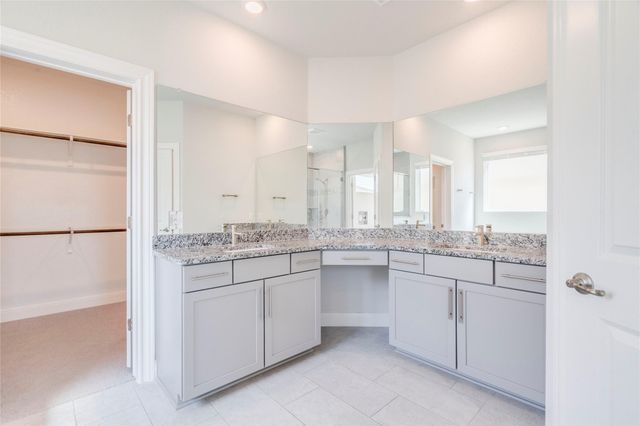 154 Bartlett Peak LN, Dripping Springs, TX 78620