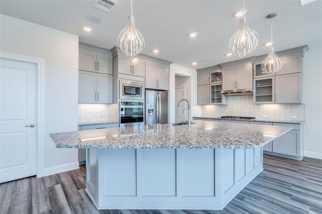 154 Bartlett Peak LN, Dripping Springs, TX 78620