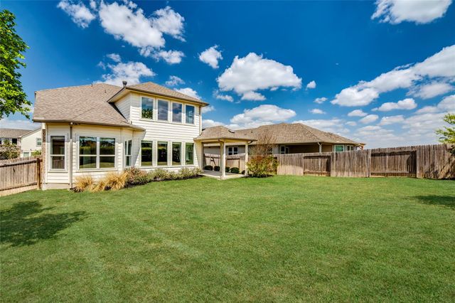 154 Bartlett Peak LN, Dripping Springs, TX 78620