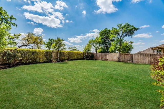 154 Bartlett Peak LN, Dripping Springs, TX 78620