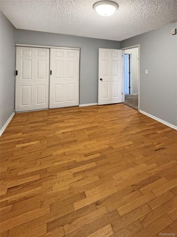 818 Dell Avenue, Flint, MI 48507