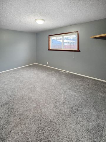 818 Dell Avenue, Flint, MI 48507