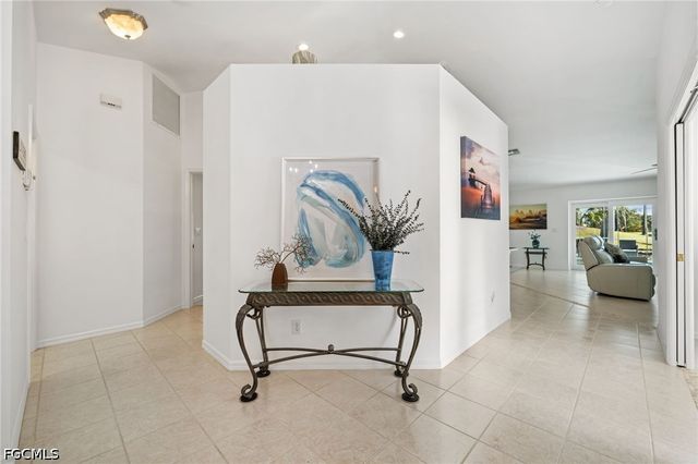 21489 Sheridan RUN, Estero, FL 33928