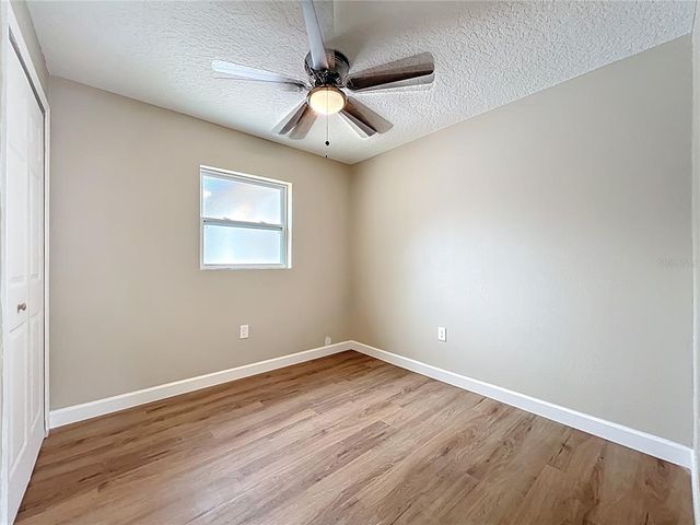 3033 SUTTON DR, Orlando, FL 32810