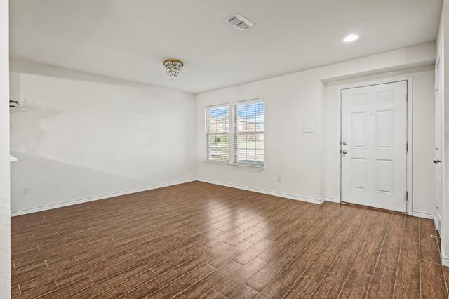 728 Jewelflower Drive, Desoto, TX 75115