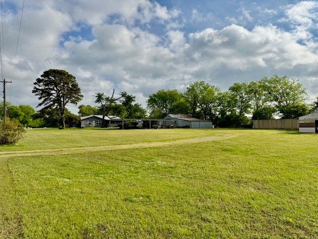 4782 N State Highway 19, Emory, TX 75440