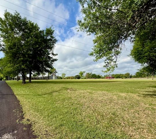 4782 N State Highway 19, Emory, TX 75440