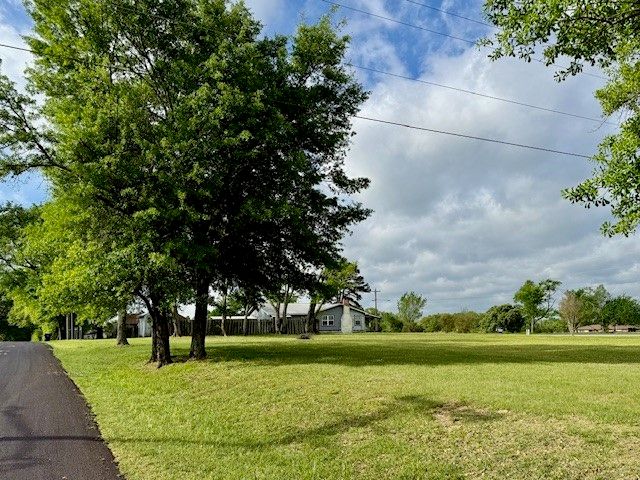 4782 N State Highway 19, Emory, TX 75440
