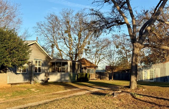 4782 N State Highway 19, Emory, TX 75440