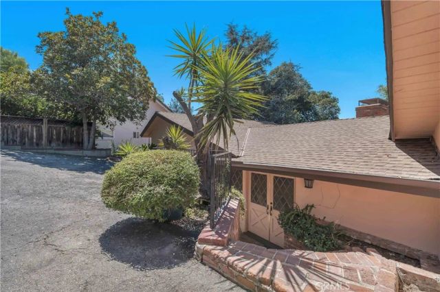 5346 Elvira Road, Woodland Hills, CA 91364