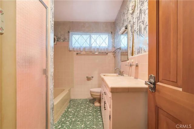 5346 Elvira Road, Woodland Hills, CA 91364