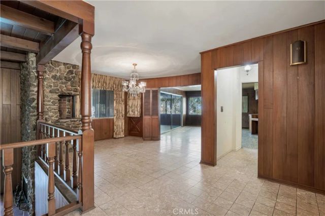 5346 Elvira Road, Woodland Hills, CA 91364