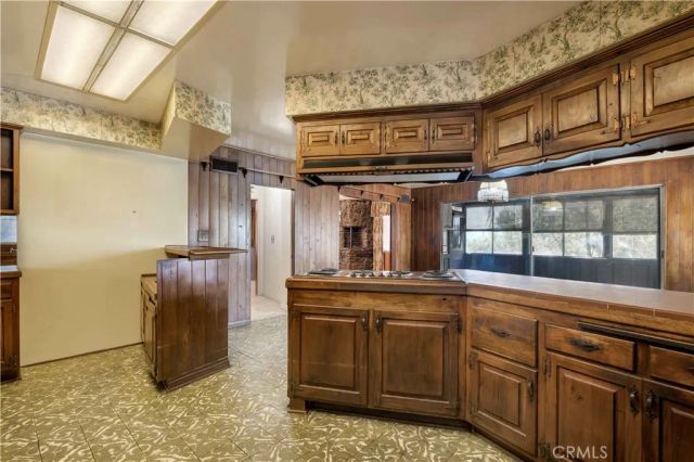 5346 Elvira Road, Woodland Hills, CA 91364