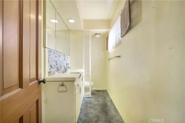 5346 Elvira Road, Woodland Hills, CA 91364