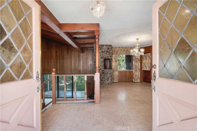5346 Elvira Road, Woodland Hills, CA 91364