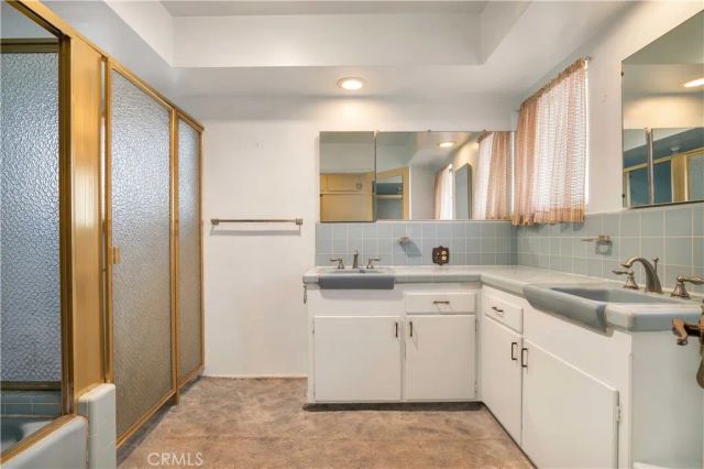 5346 Elvira Road, Woodland Hills, CA 91364