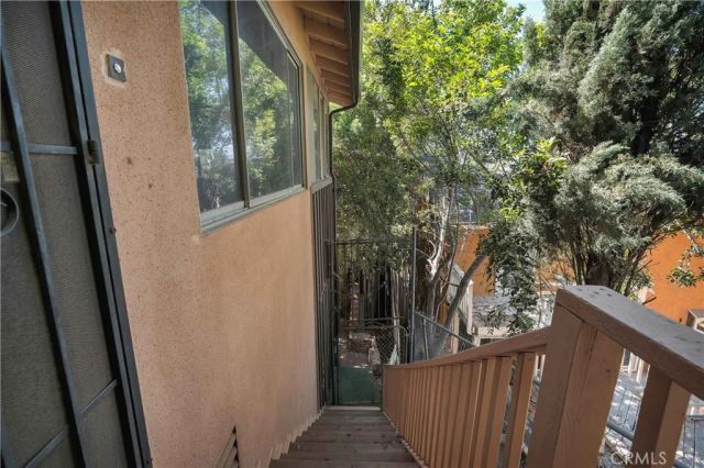 5346 Elvira Road, Woodland Hills, CA 91364