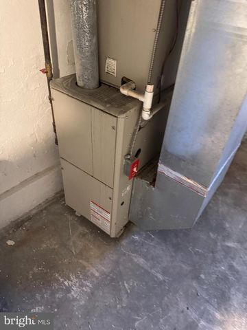 2425 N SYDENHAM ST, Philadelphia, PA 19132