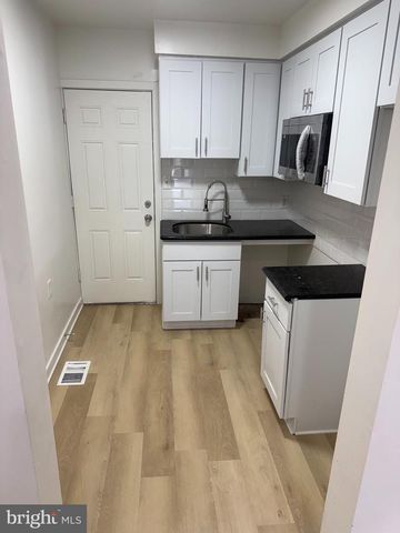 2425 N SYDENHAM ST, Philadelphia, PA 19132