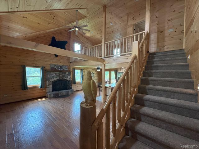 103 Arbutus Drive, Clam Lake Township, MI 49601