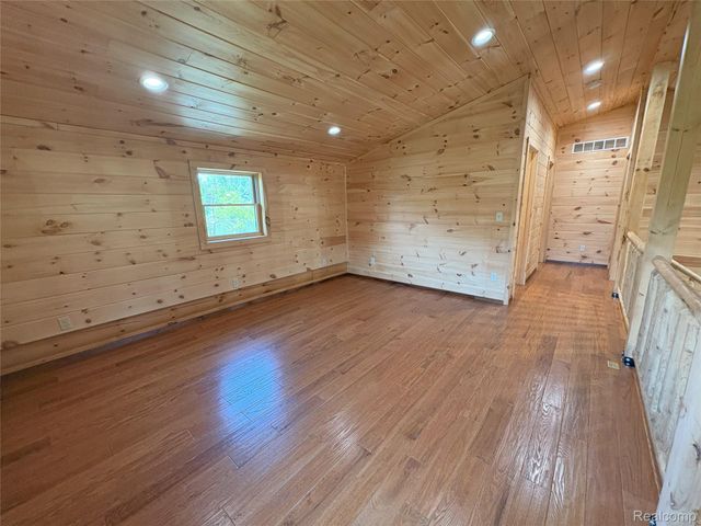 103 Arbutus Drive, Clam Lake Township, MI 49601