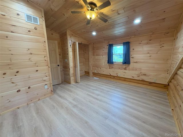 103 Arbutus Drive, Clam Lake Township, MI 49601