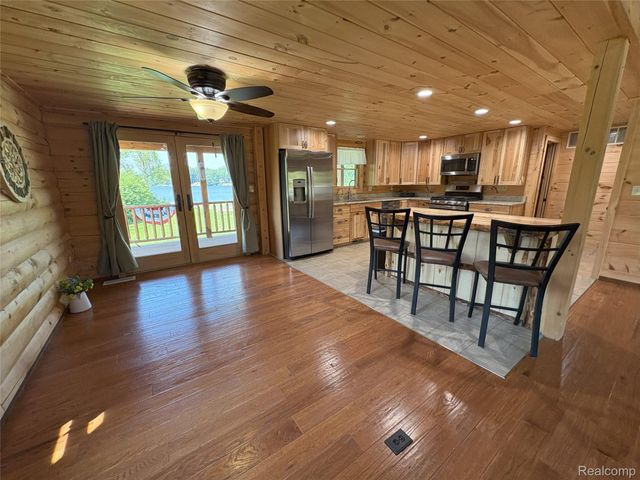 103 Arbutus Drive, Clam Lake Township, MI 49601