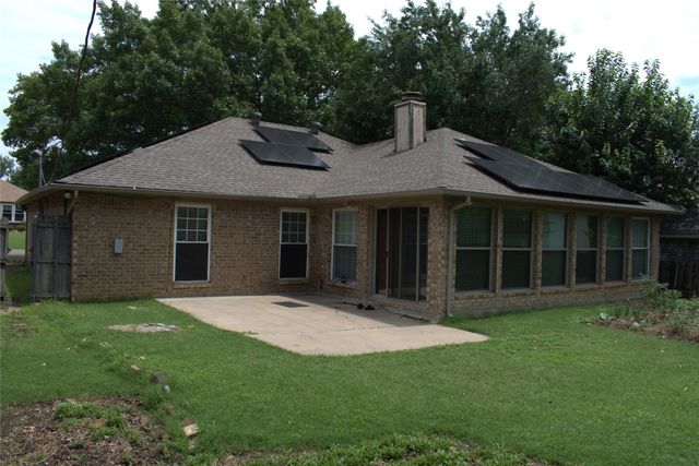 924 Thistle Ridge Lane, Arlington, TX 76017