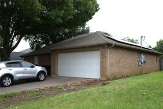 924 Thistle Ridge Lane, Arlington, TX 76017