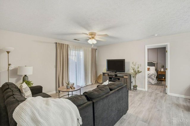 8900 Eagleview Drive, West Chester, OH 45069