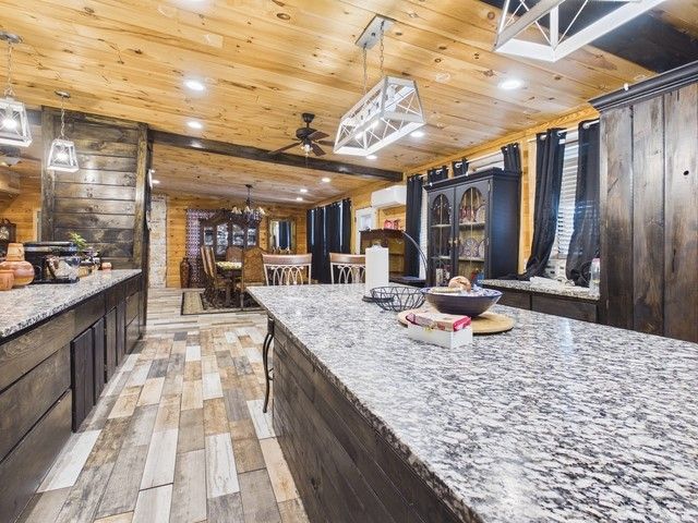 6421 CR 3715, Athens, TX 75752