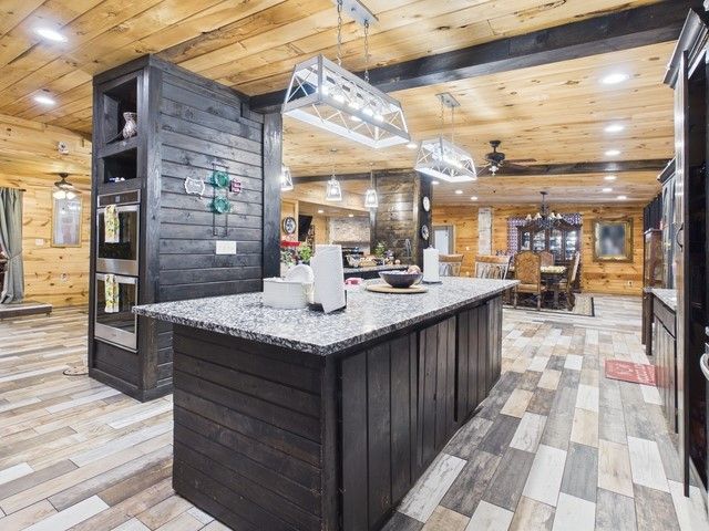 6421 CR 3715, Athens, TX 75752