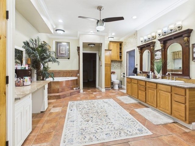 6421 CR 3715, Athens, TX 75752