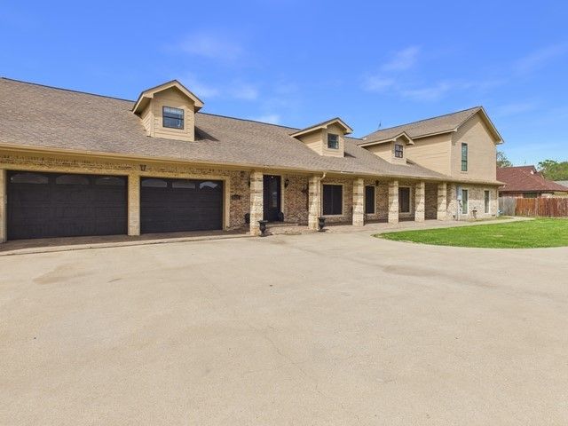 6421 CR 3715, Athens, TX 75752