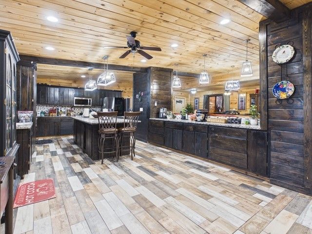 6421 CR 3715, Athens, TX 75752