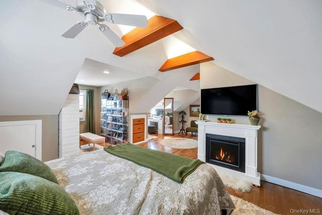 46 Walter Avenue, Hicksville, NY 11801