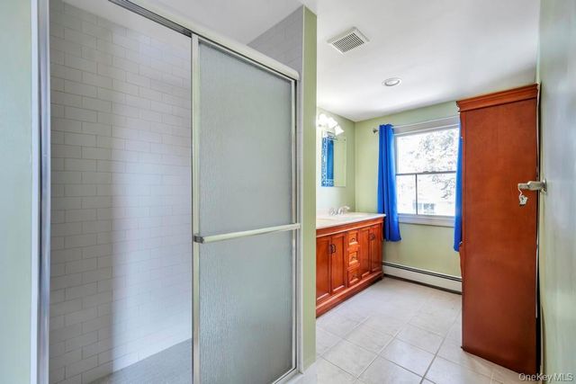 46 Walter Avenue, Hicksville, NY 11801