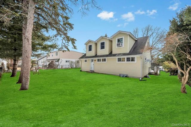 46 Walter Avenue, Hicksville, NY 11801