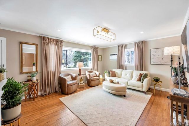 46 Walter Avenue, Hicksville, NY 11801